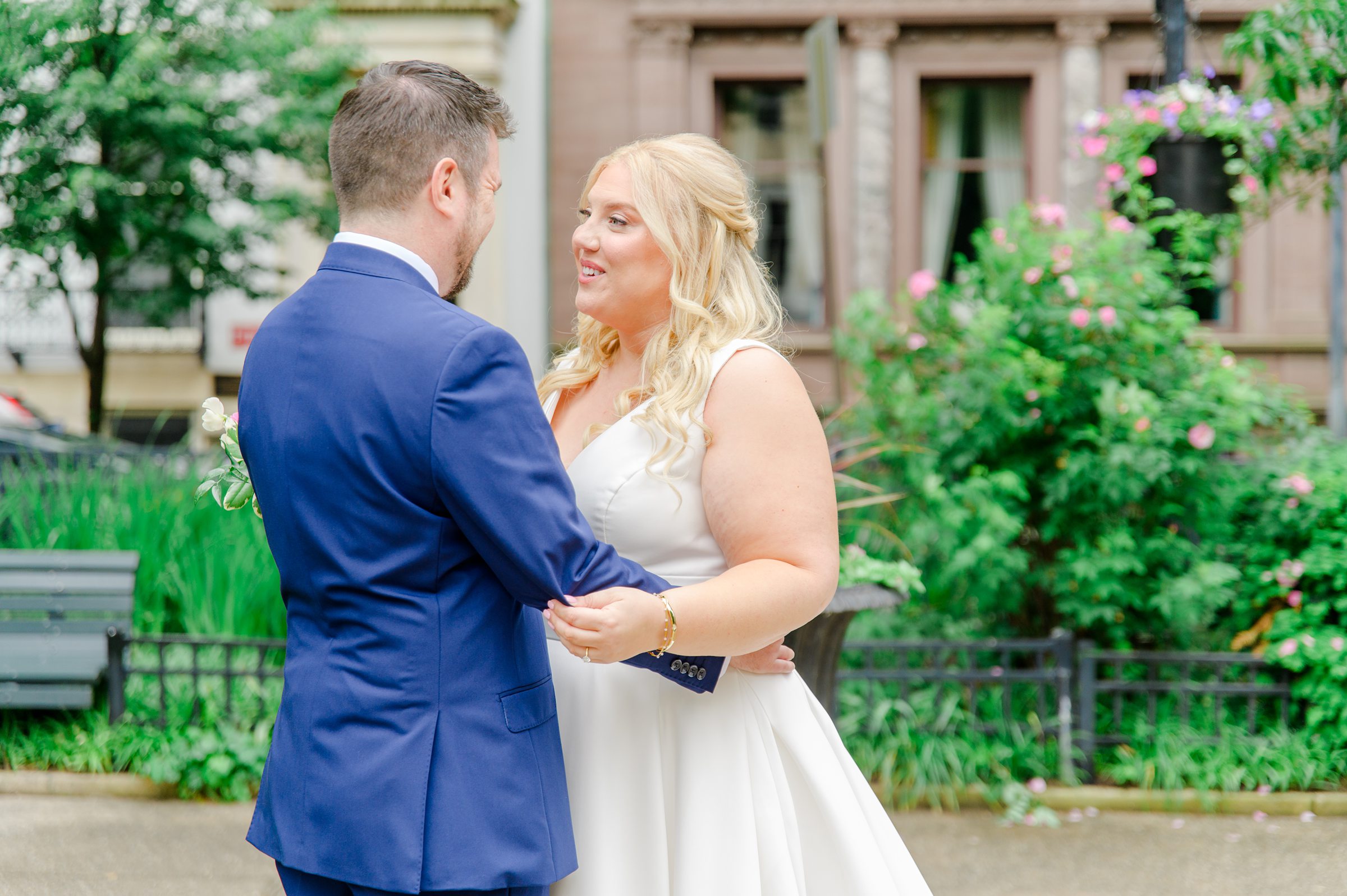 Vibrant Spring wedding day at The Loom Baltimore in Maryland photographed by Baltimore Wedding Photographer Cait Kramer Photography