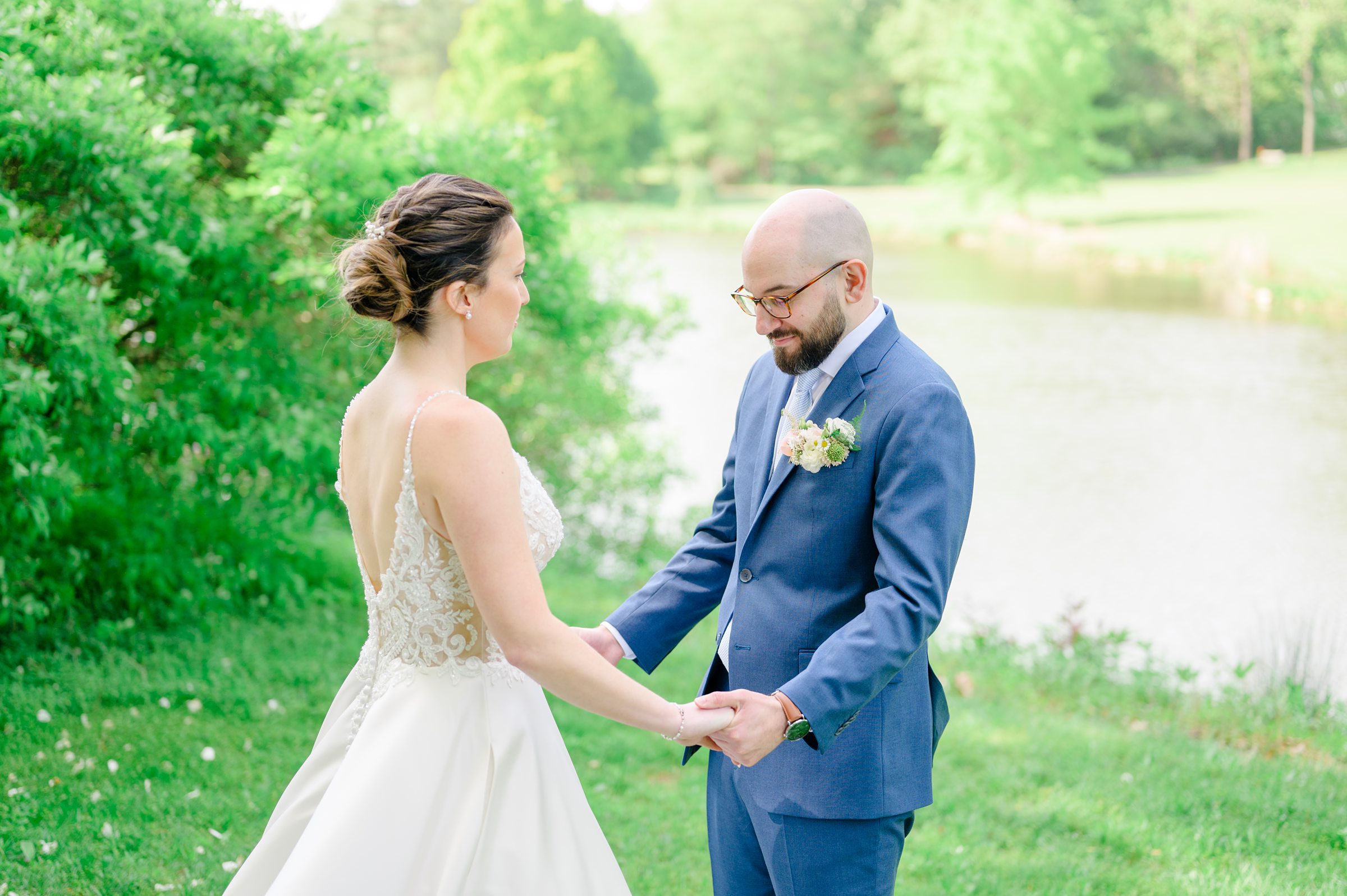 Spring wedding day at The Atrium at Meadowlark Botanical Gardens Photographed by Baltimore Wedding Photographer Cait Kramer Photography