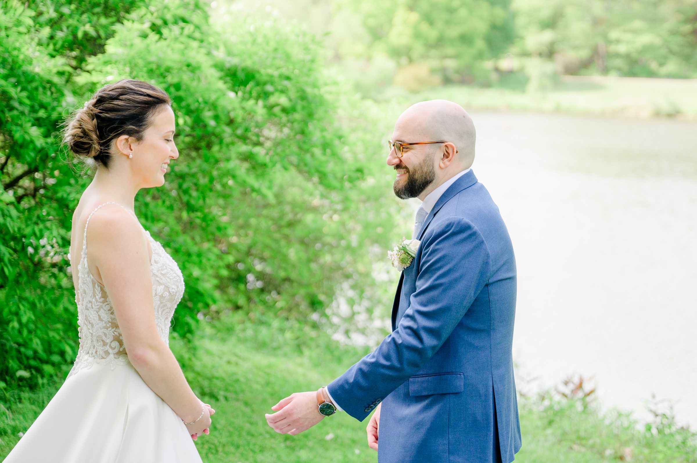 Spring wedding day at The Atrium at Meadowlark Botanical Gardens Photographed by Baltimore Wedding Photographer Cait Kramer Photography