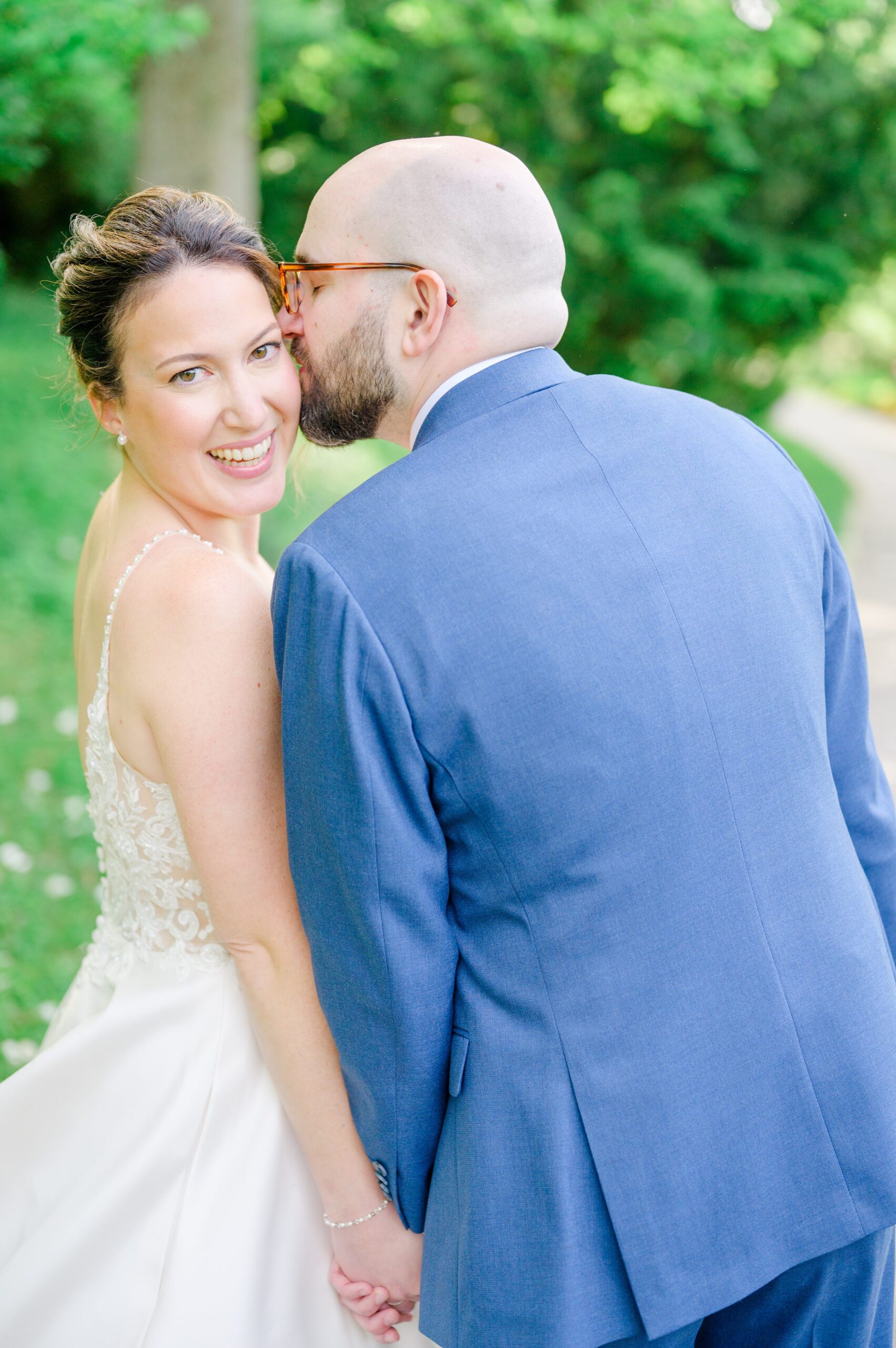 Spring wedding day at The Atrium at Meadowlark Botanical Gardens Photographed by Baltimore Wedding Photographer Cait Kramer Photography