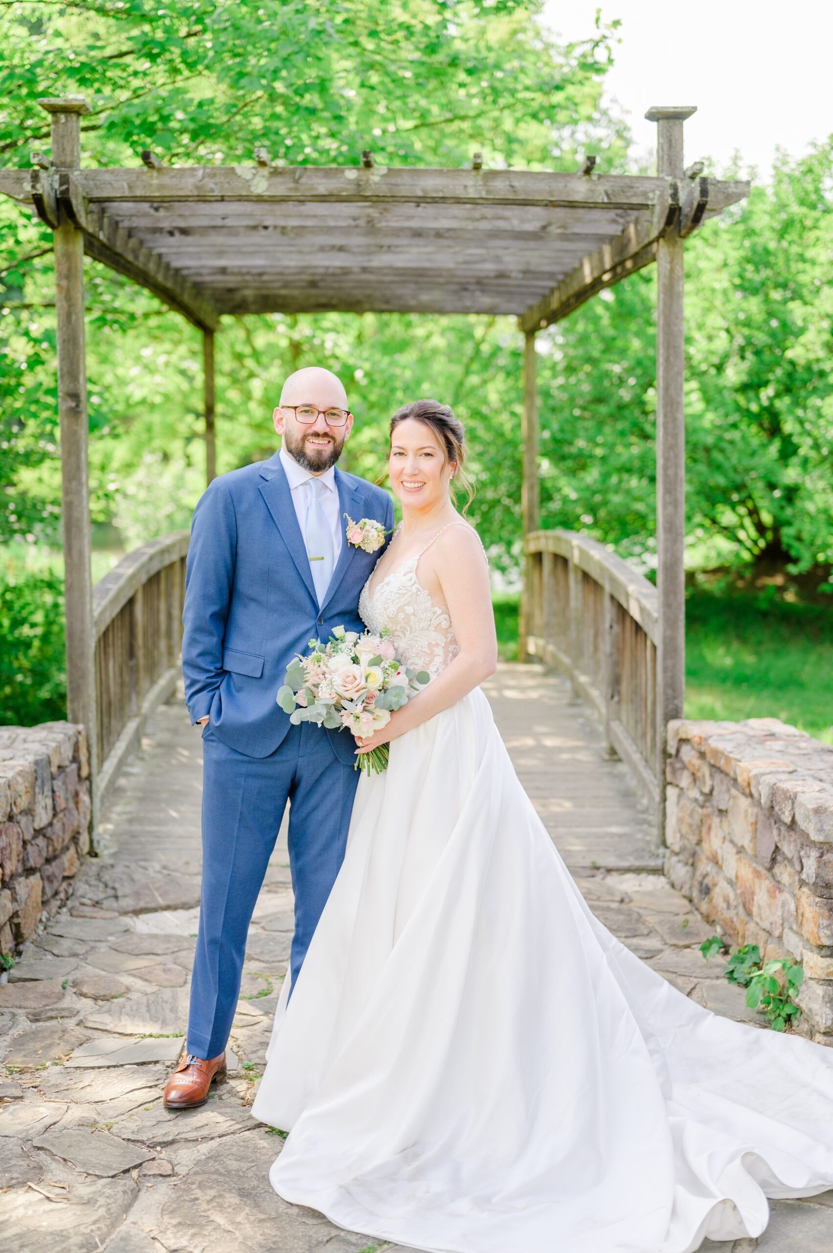 Spring wedding day at The Atrium at Meadowlark Botanical Gardens Photographed by Baltimore Wedding Photographer Cait Kramer Photography