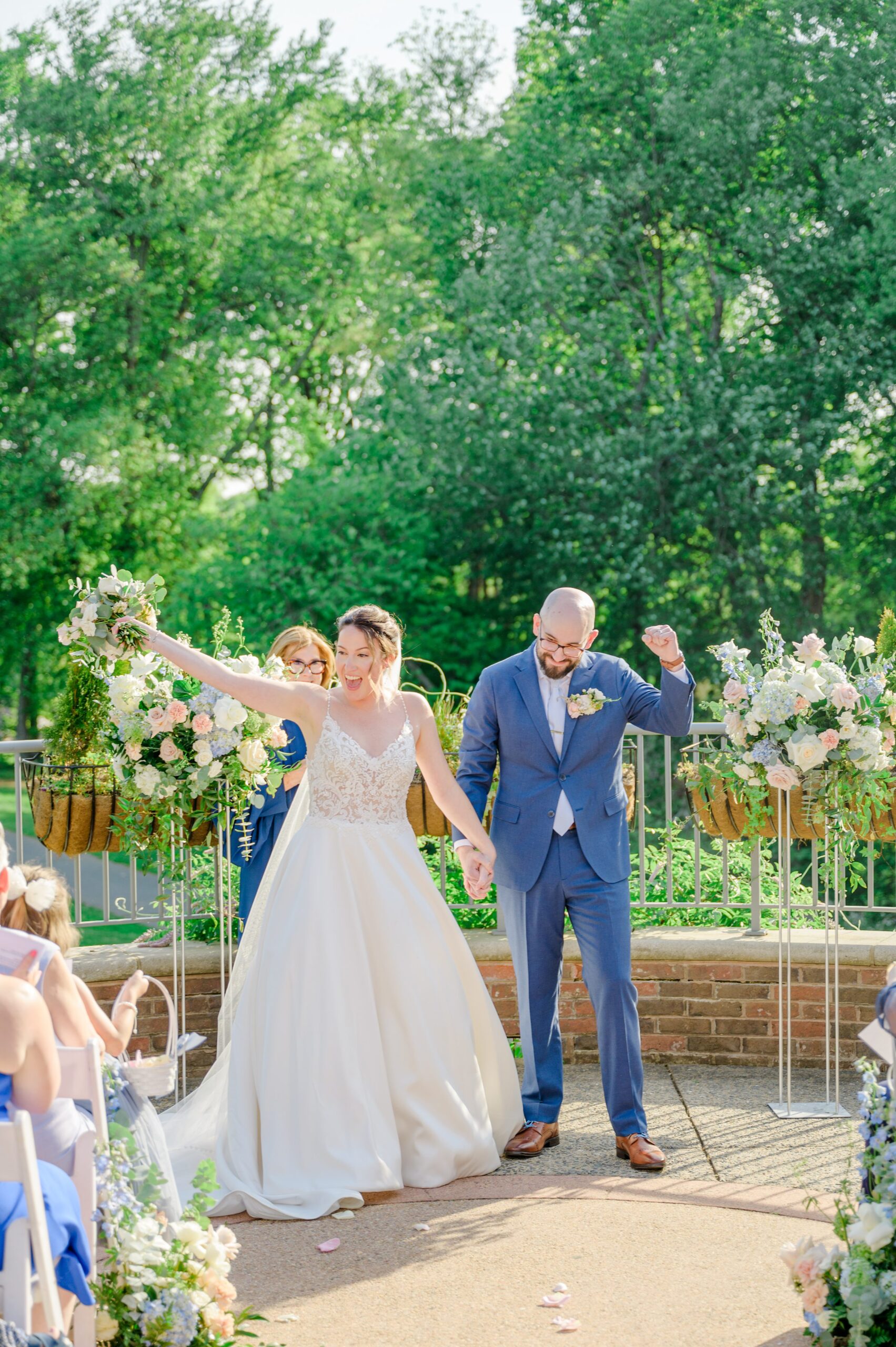 Spring wedding day at The Atrium at Meadowlark Botanical Gardens Photographed by Baltimore Wedding Photographer Cait Kramer Photography