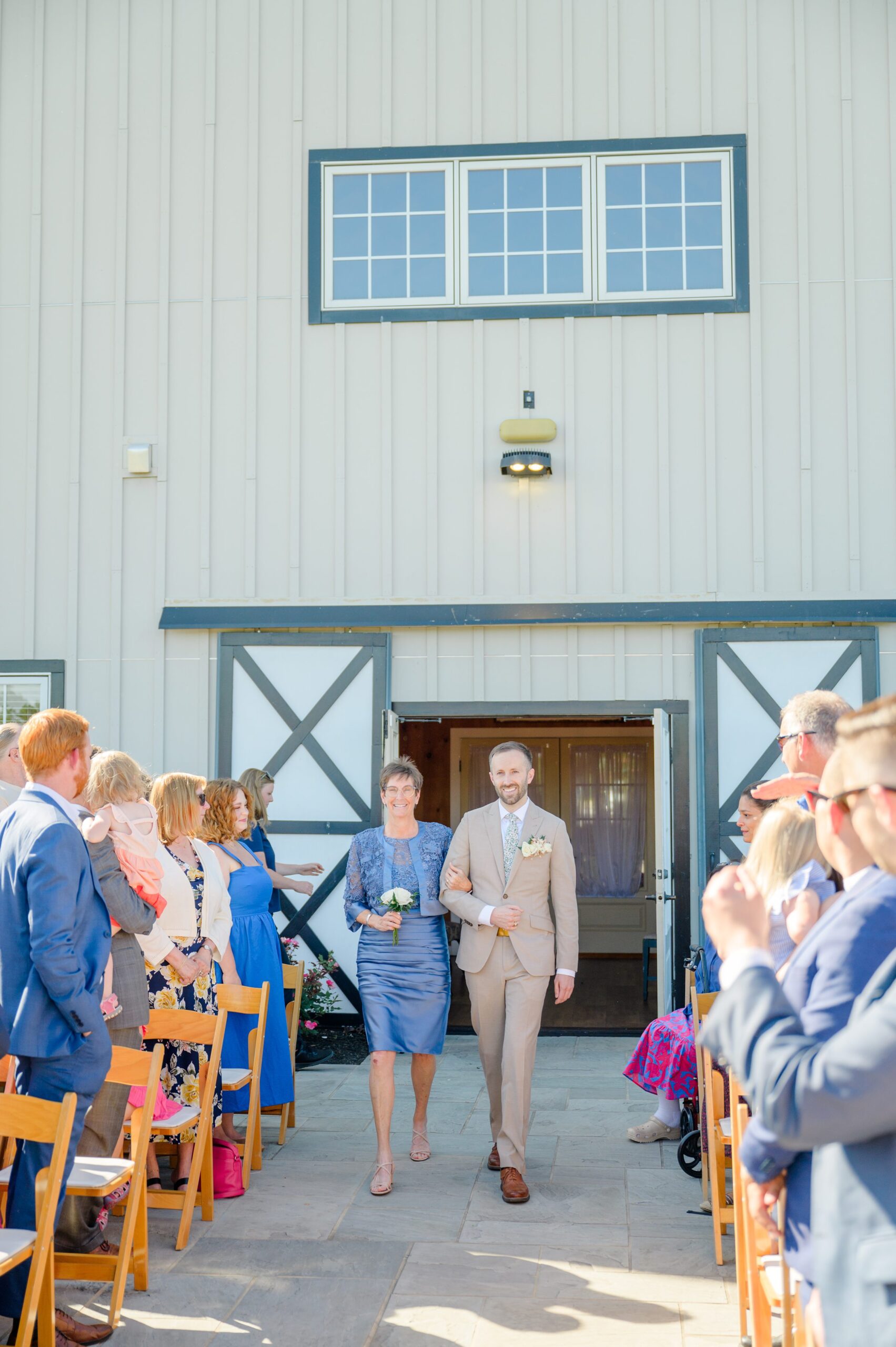 Spring wedding day at Shadow Creek in Purcellville, Virginia photographed by Baltimore Wedding Photographer Cait Kramer Photography