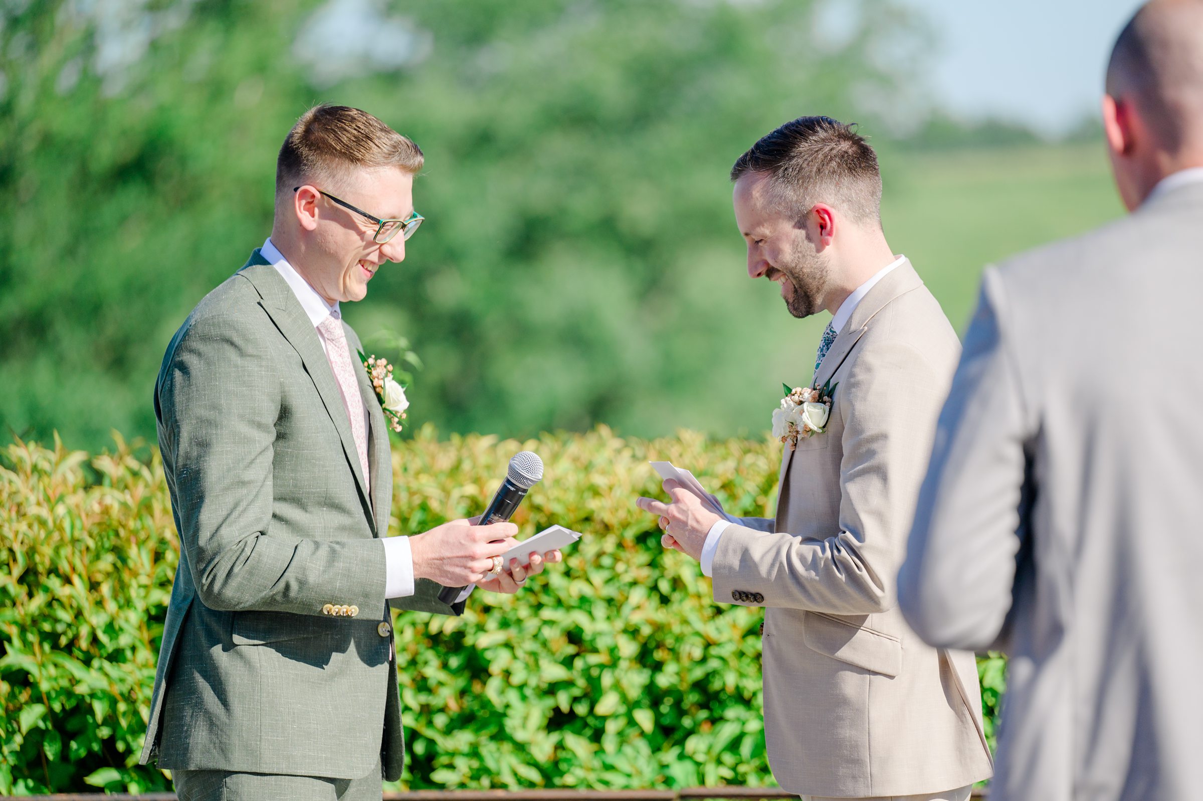 Spring wedding day at Shadow Creek in Purcellville, Virginia photographed by Baltimore Wedding Photographer Cait Kramer Photography