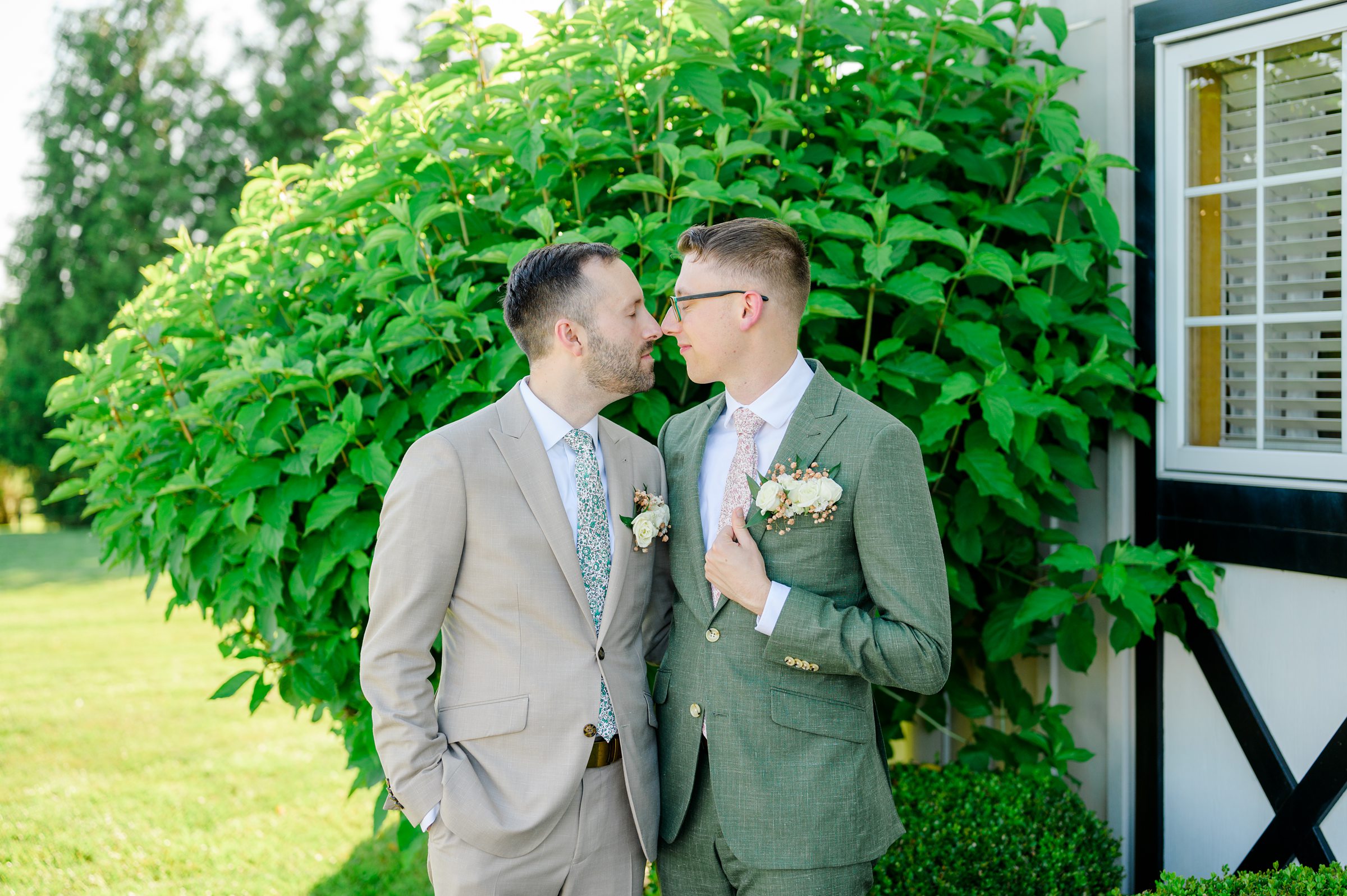 Spring wedding day at Shadow Creek in Purcellville, Virginia photographed by Baltimore Wedding Photographer Cait Kramer Photography
