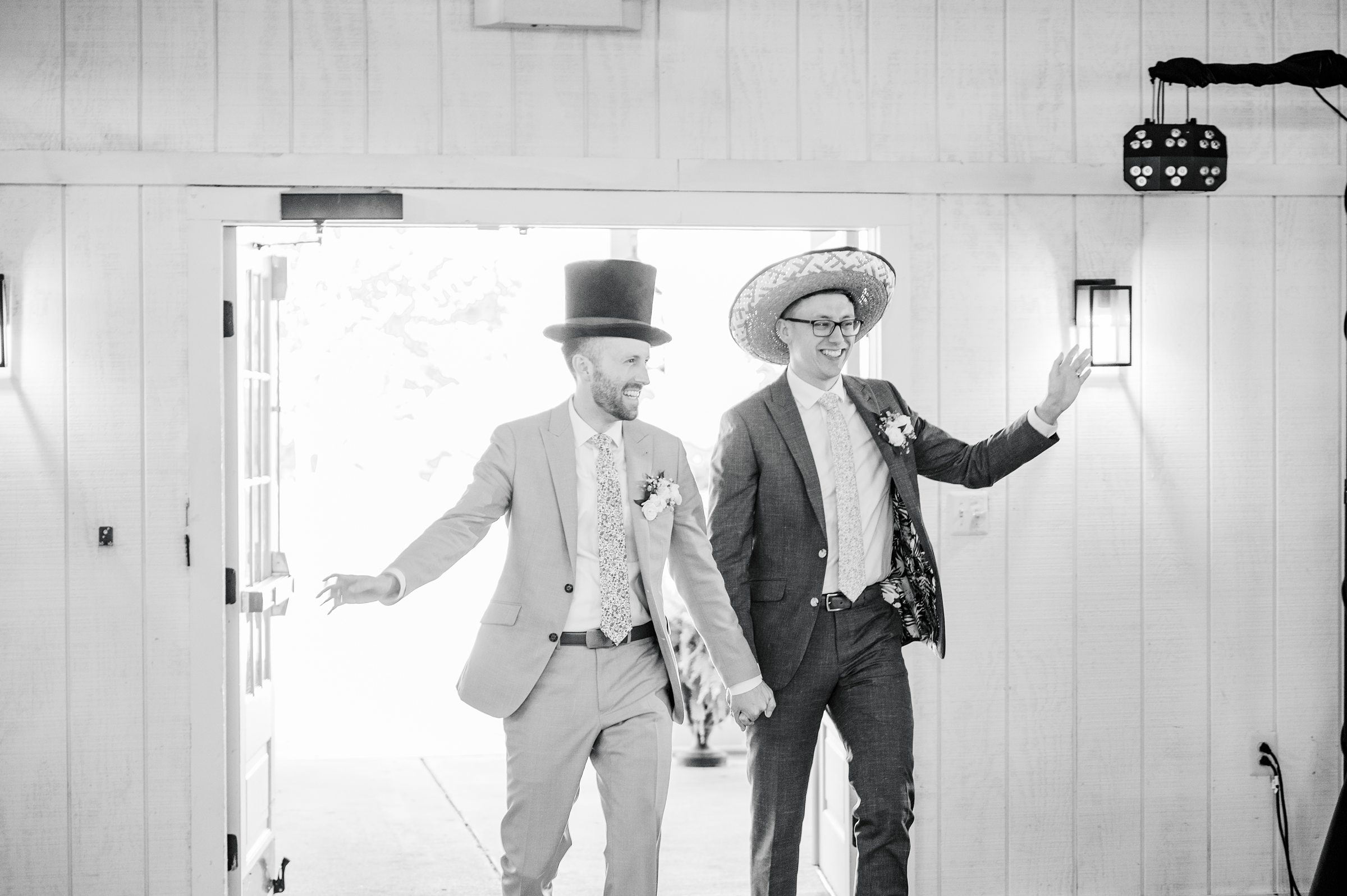 Spring wedding day at Shadow Creek in Purcellville, Virginia photographed by Baltimore Wedding Photographer Cait Kramer Photography