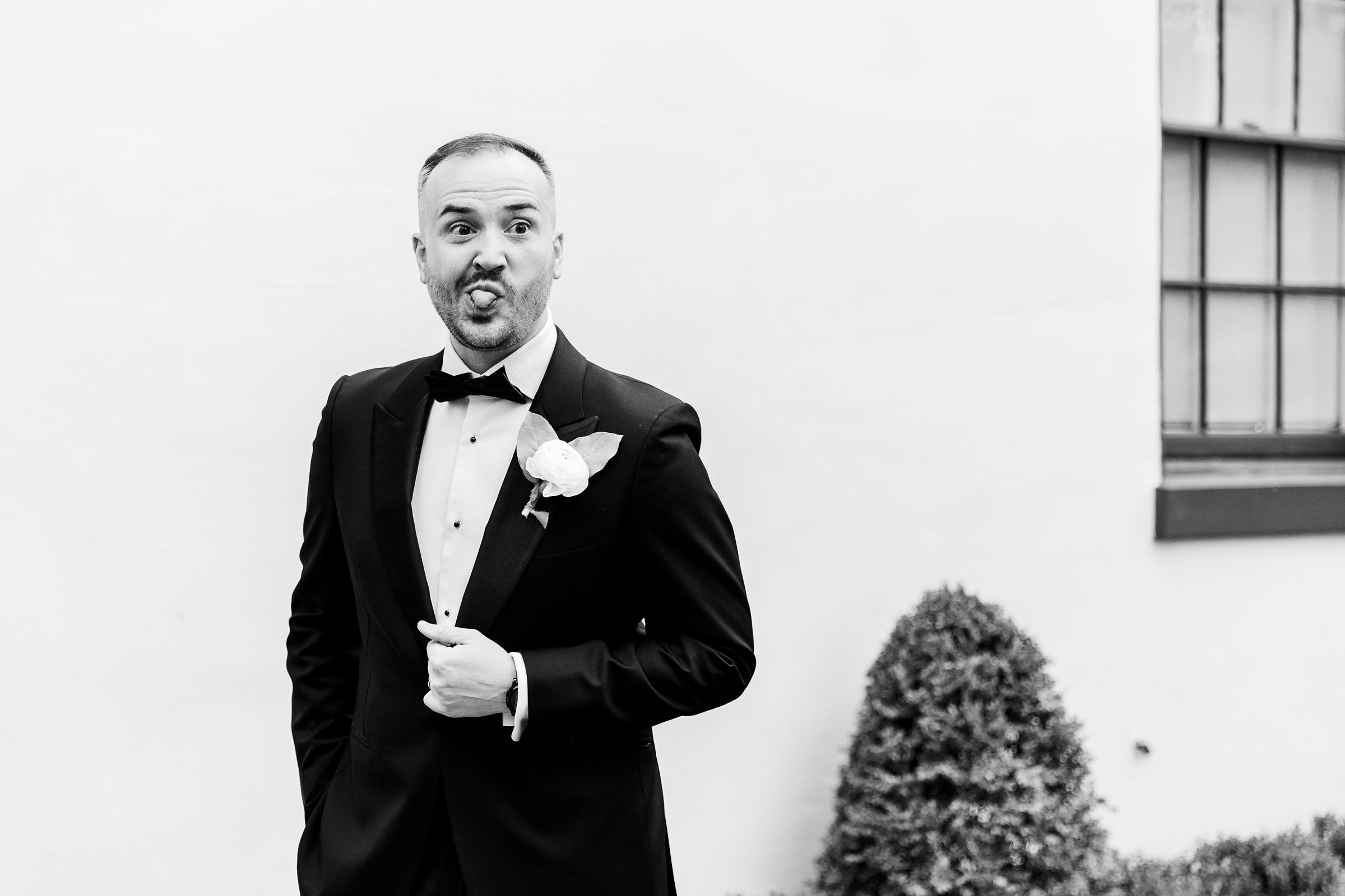 Newlywed portraits at the Decatur House in Washington, D.C. photographed by Cait Kramer Photography