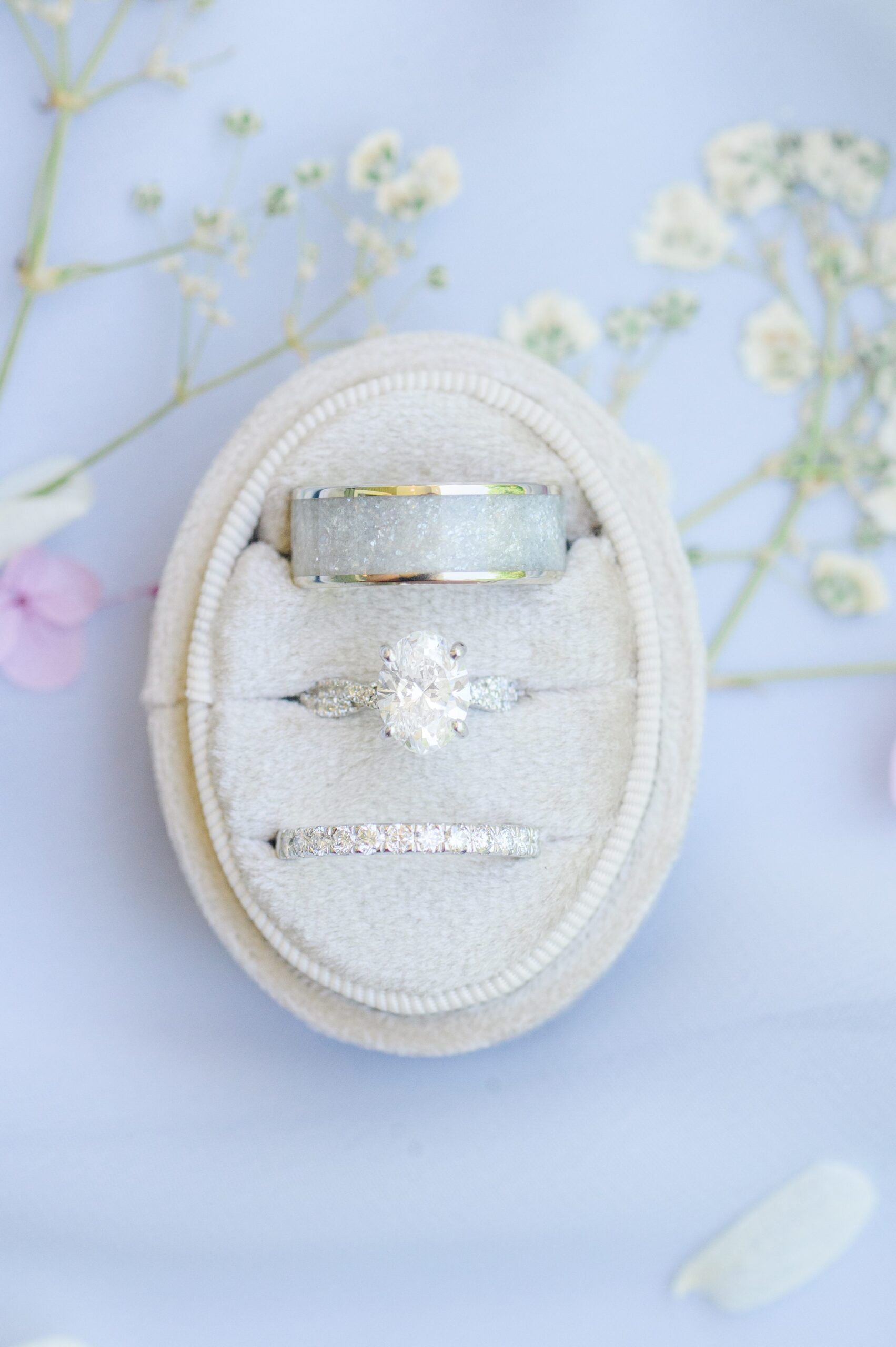 Pastel private estate wedding in Southern Maryland photographed by Baltimore Wedding Photographer Cait Kramer.