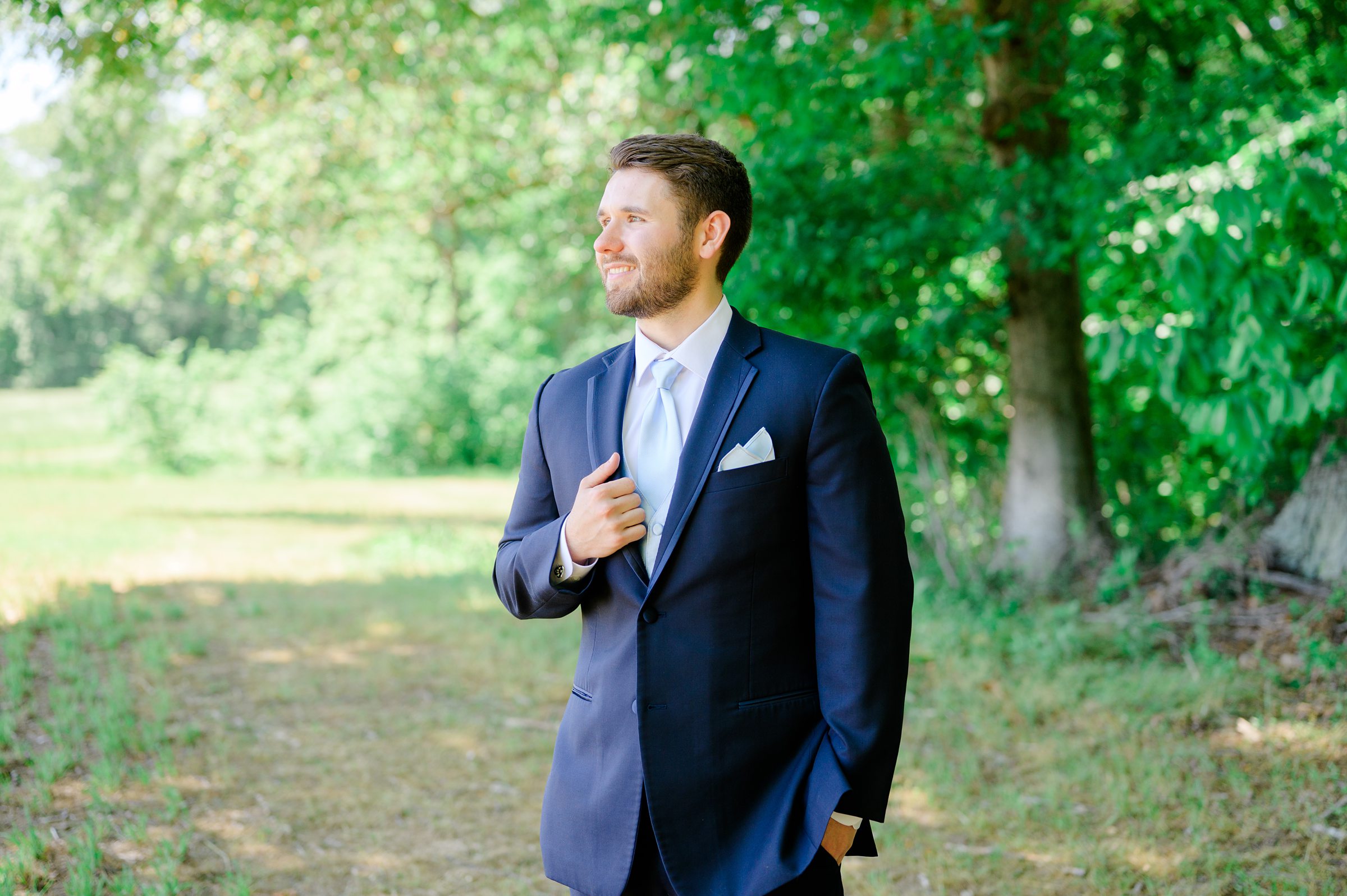 Pastel private estate wedding in Southern Maryland photographed by Baltimore Wedding Photographer Cait Kramer.