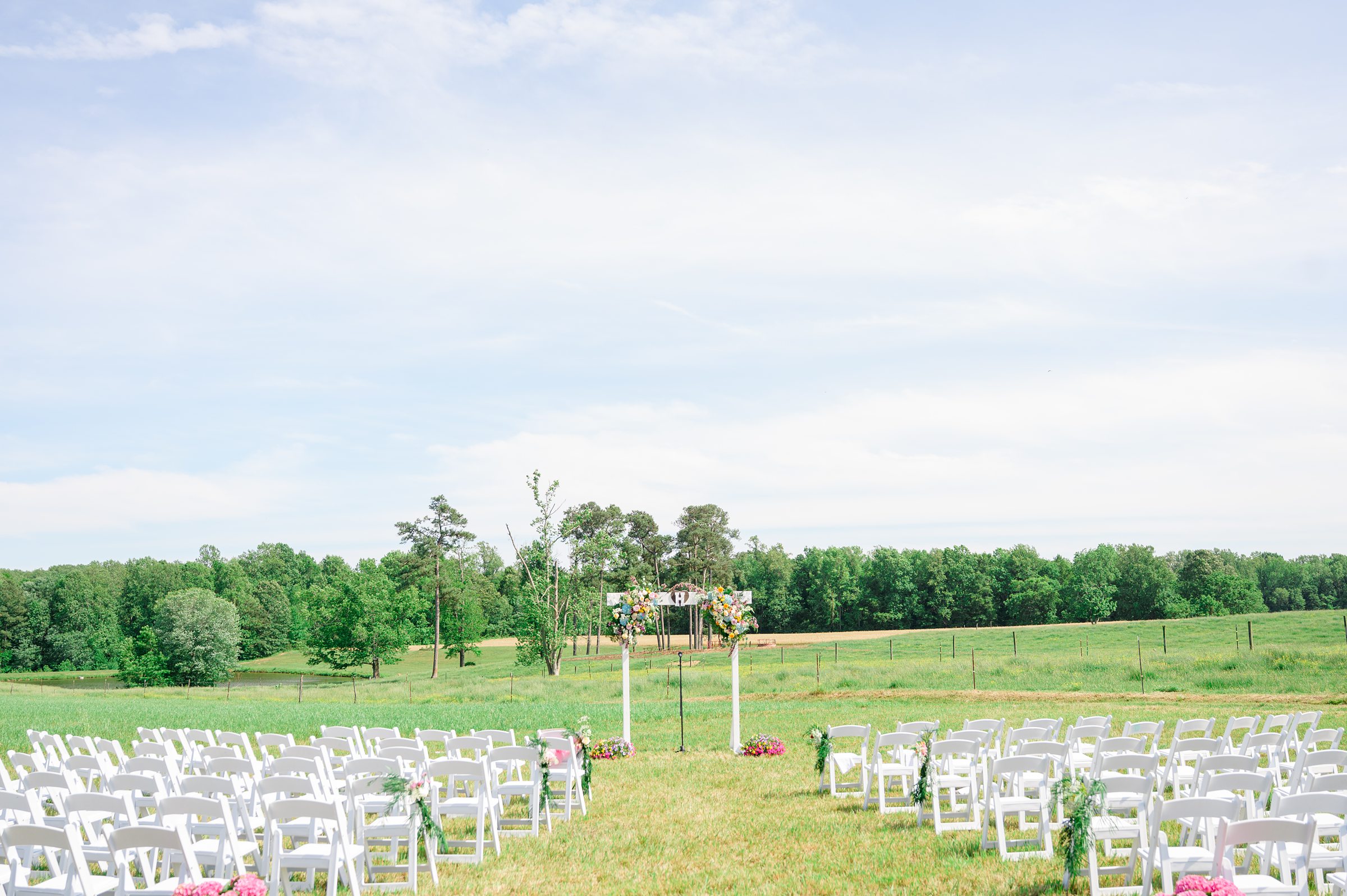 Pastel private estate wedding in Southern Maryland photographed by Baltimore Wedding Photographer Cait Kramer.