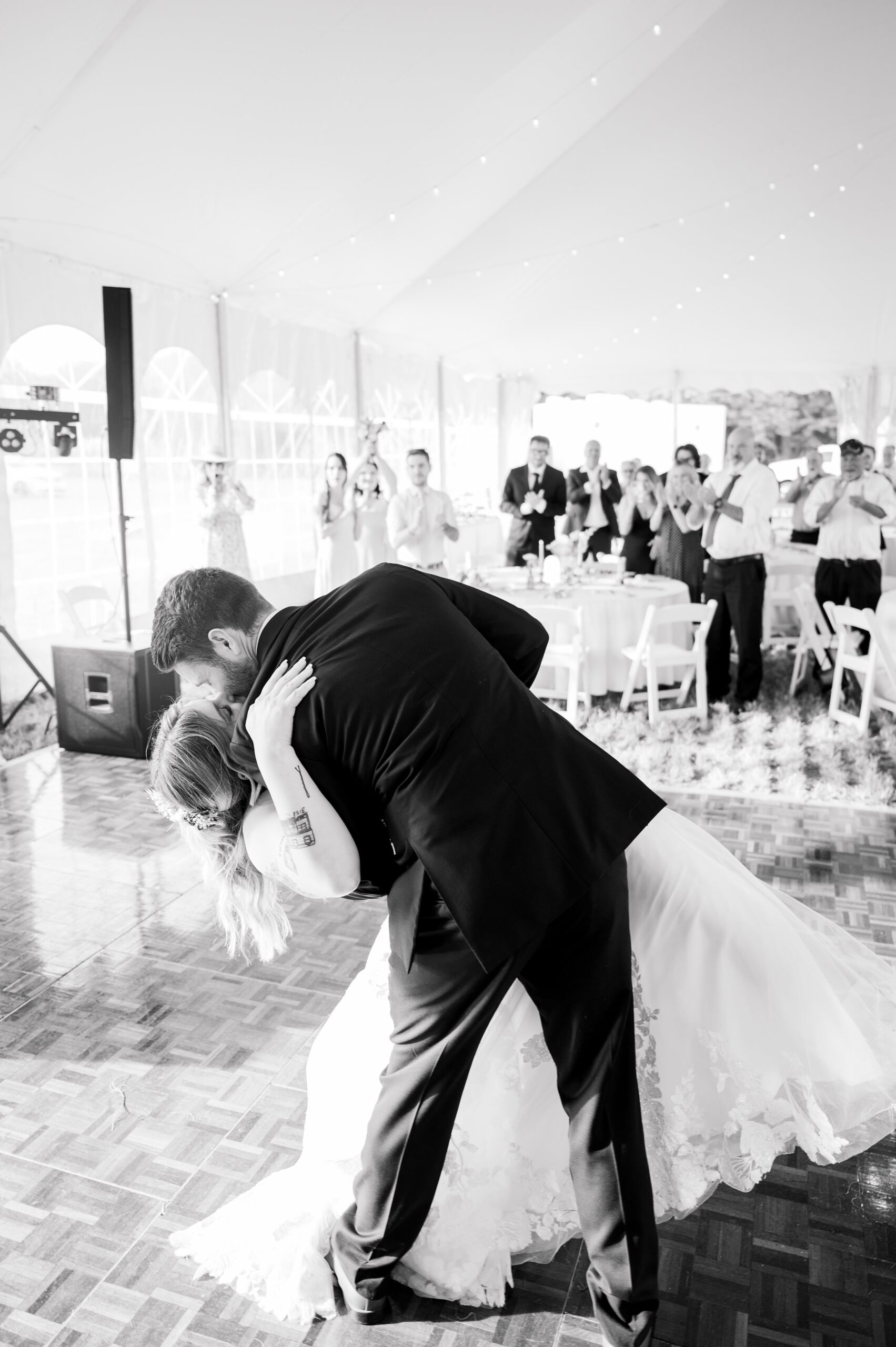 Pastel private estate wedding in Southern Maryland photographed by Baltimore Wedding Photographer Cait Kramer.