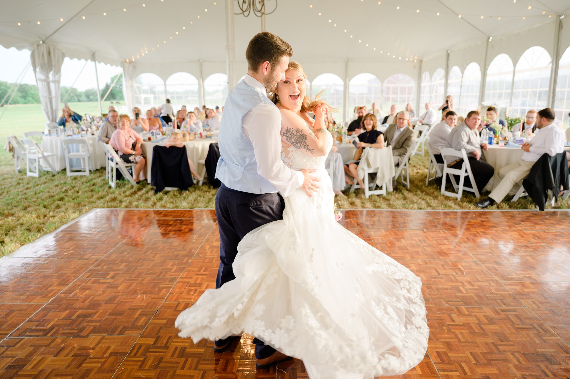 Pastel private estate wedding in Southern Maryland photographed by Baltimore Wedding Photographer Cait Kramer.