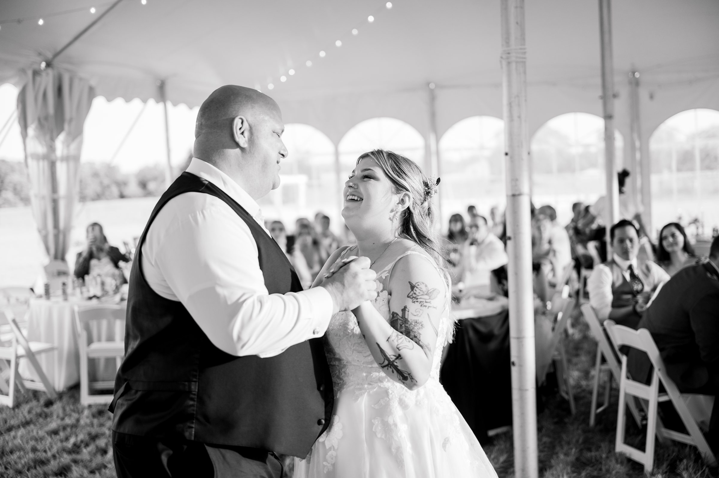 Pastel private estate wedding in Southern Maryland photographed by Baltimore Wedding Photographer Cait Kramer.