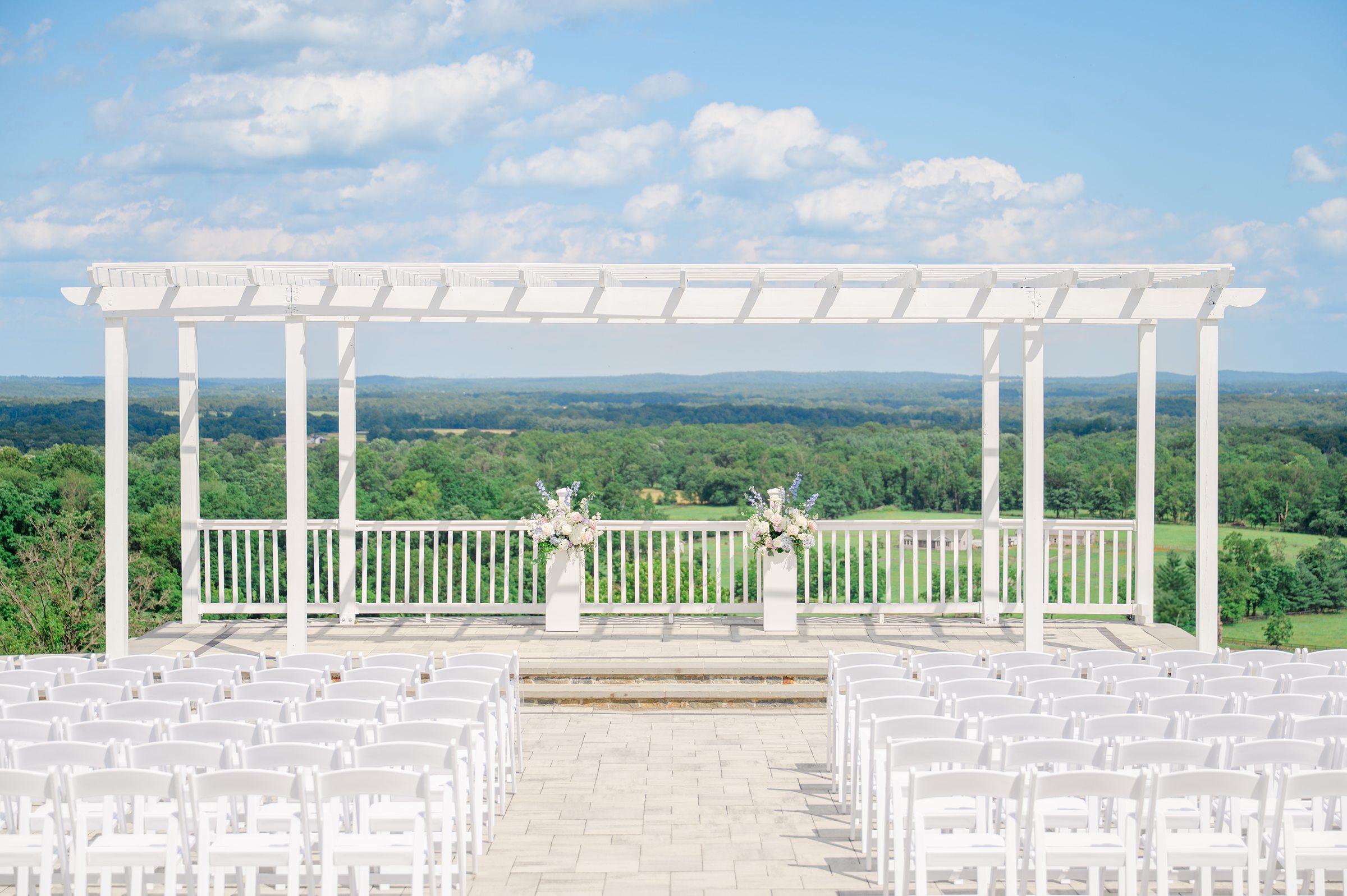 Wedding Ceremony at The View at Bluemont photographed by Baltimore Wedding Photographer Cait Kramer.