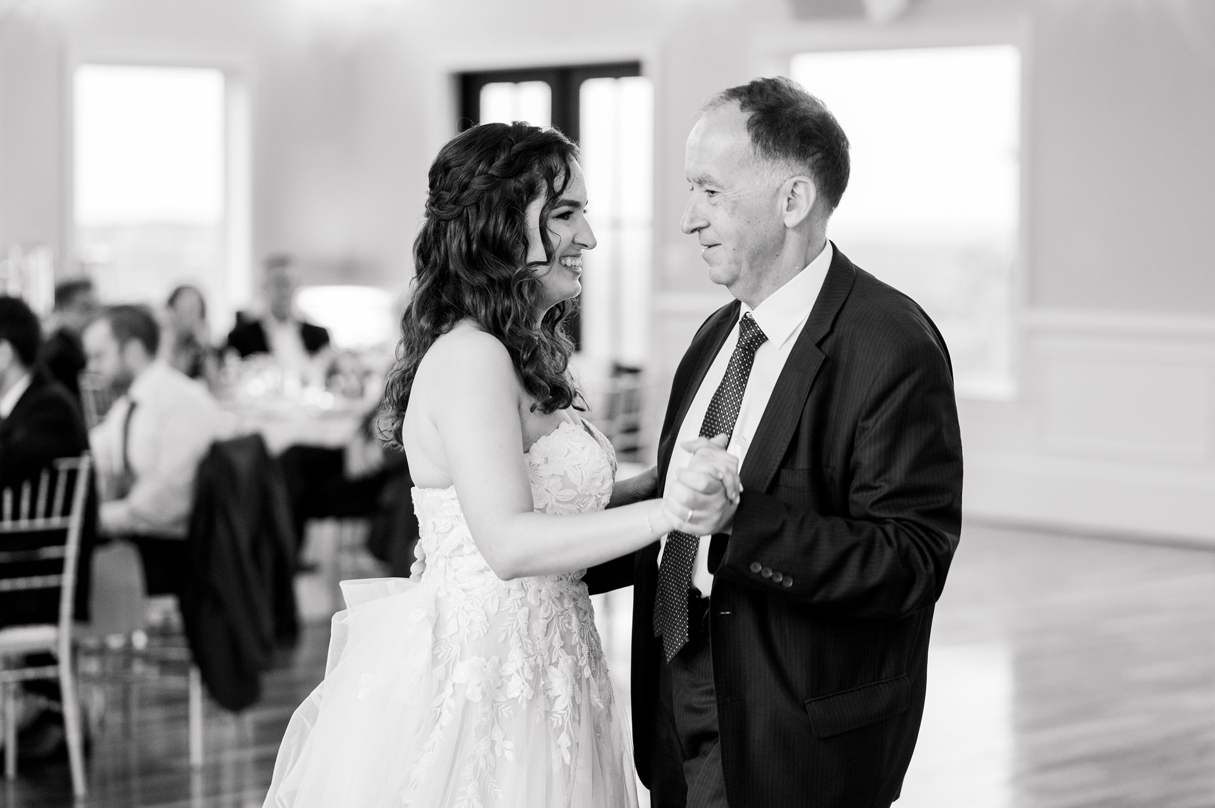 Wedding Reception at The View at Bluemont photographed by Baltimore Wedding Photographer Cait Kramer.