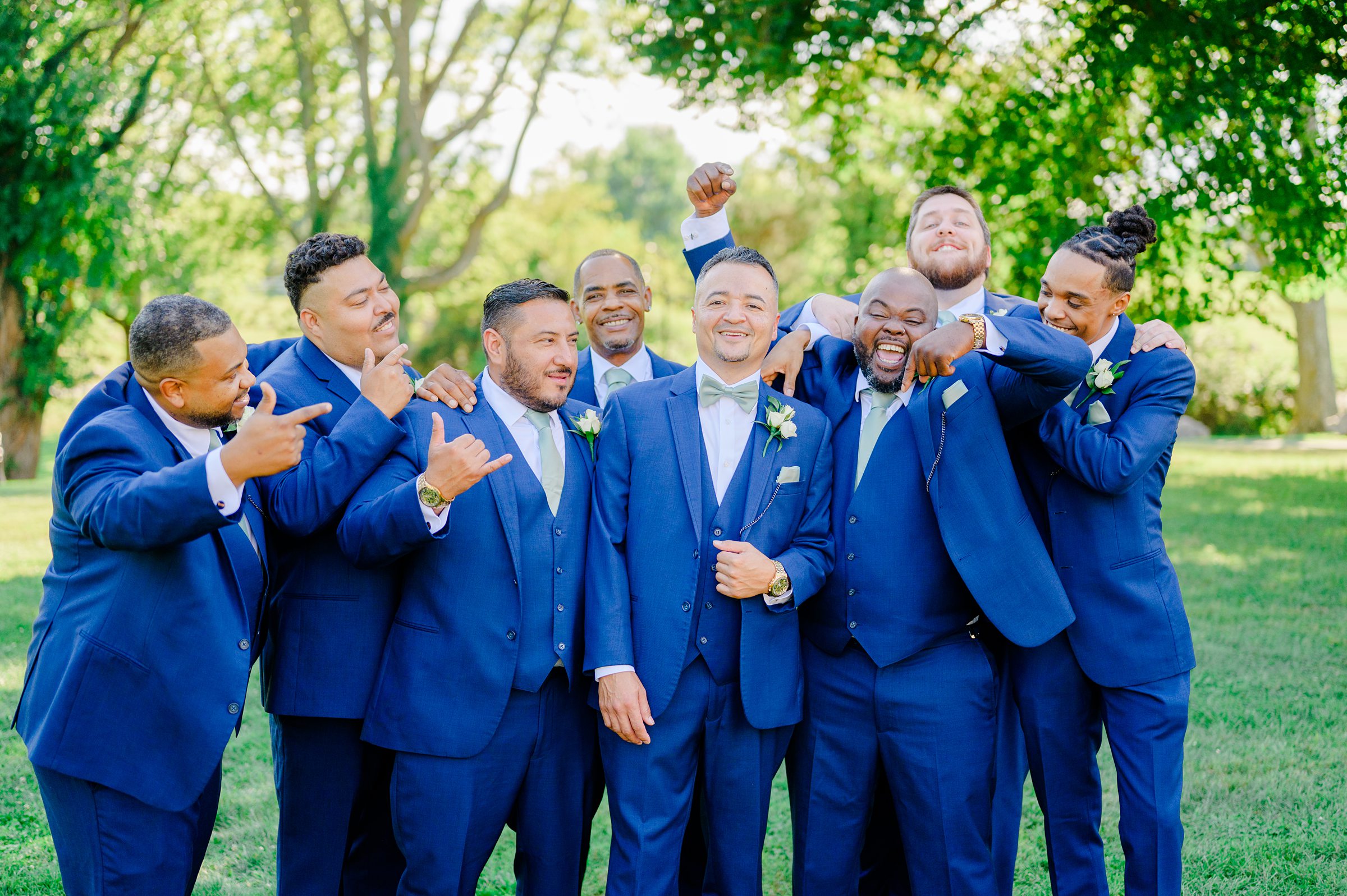 Summer wedding day at Raspberry Plain Manor in Leesburg, Virginia. Photographed by Baltimore Wedding Photographer Cait Kramer.