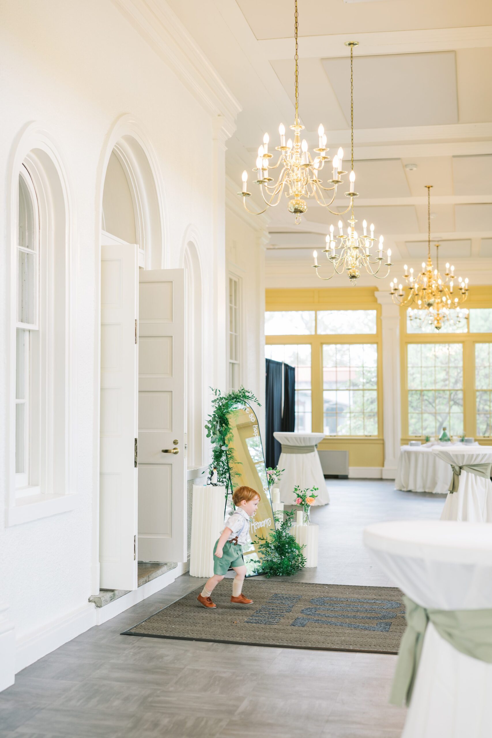 Wedding Reception at the Maryland Zoo photographed by Baltimore Wedding Photographer Cait Kramer.
