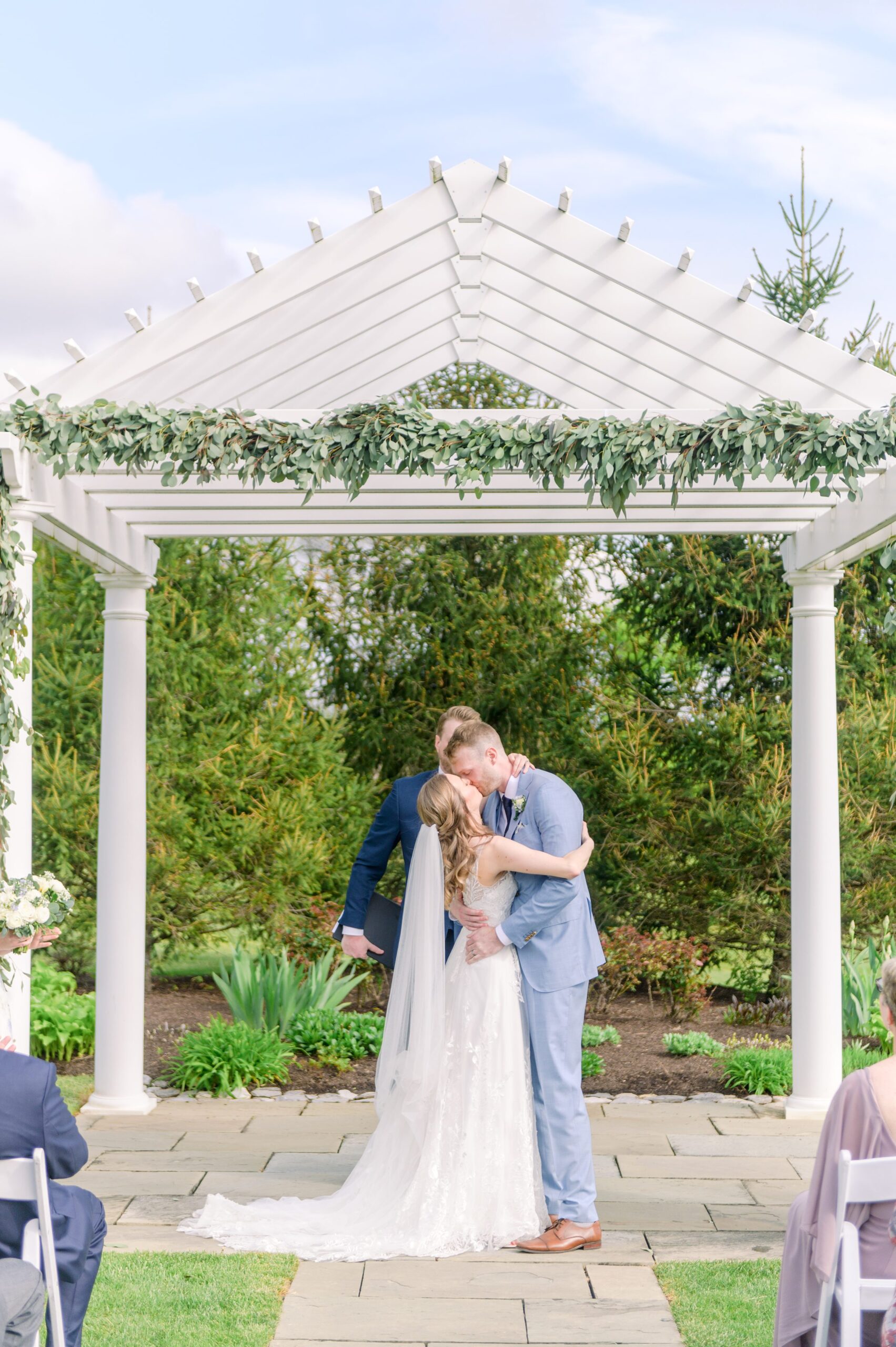 Light Blue Spring wedding day at Catoctin Hall at Musket Ridge Photographed by Baltimore Wedding Photographer Cait Kramer Photography