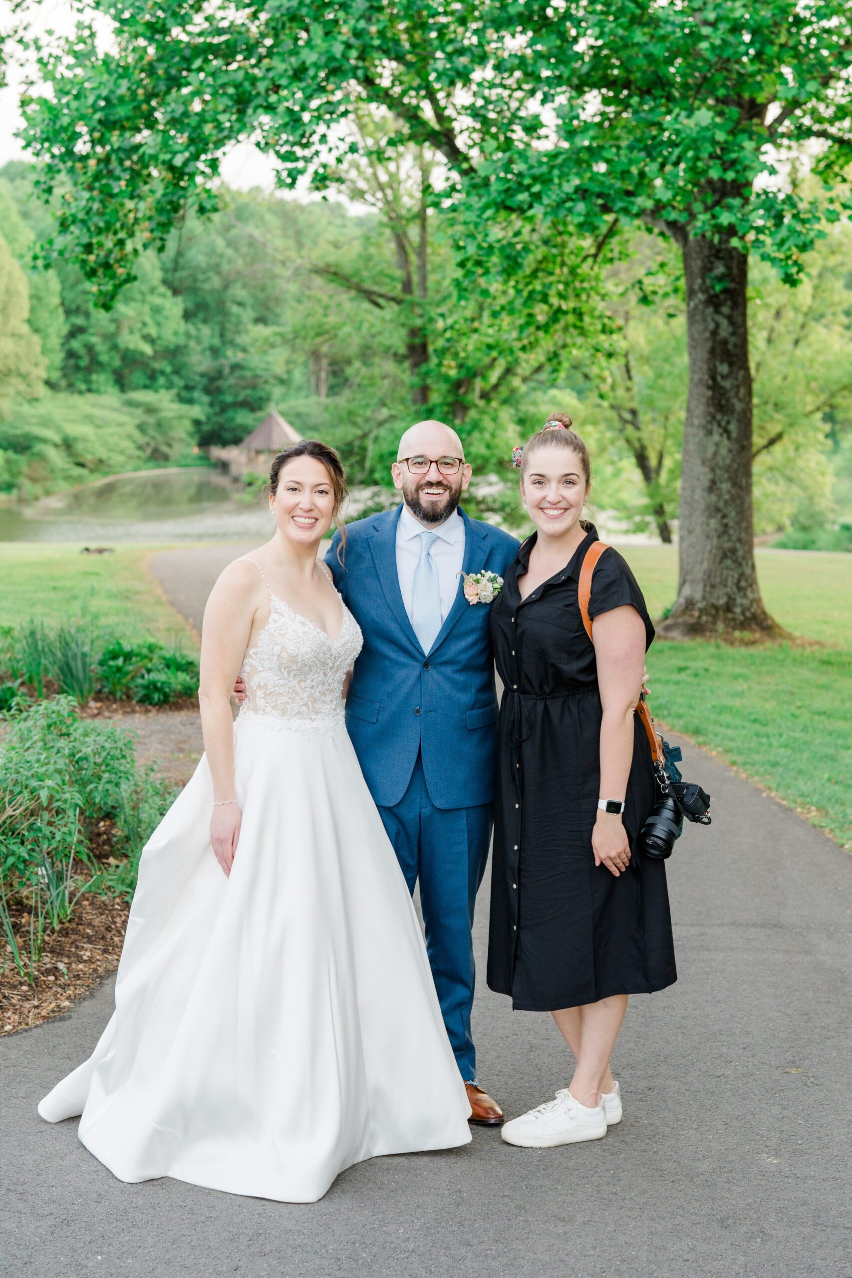 Spring wedding day at The Atrium at Meadowlark Botanical Gardens Photographed by Baltimore Wedding Photographer Cait Kramer Photography