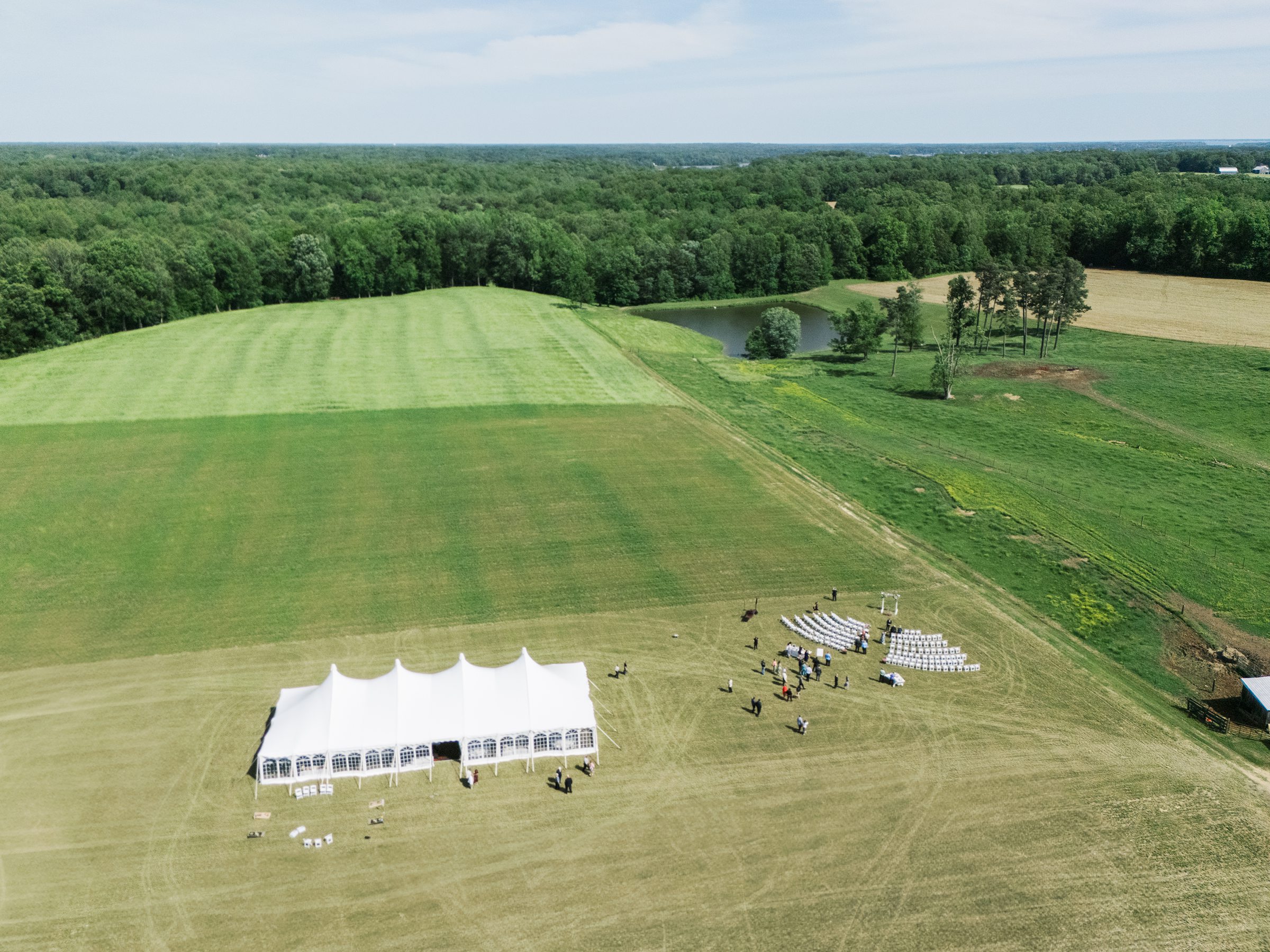 Pastel private estate wedding in Southern Maryland photographed by Baltimore Wedding Photographer Cait Kramer.